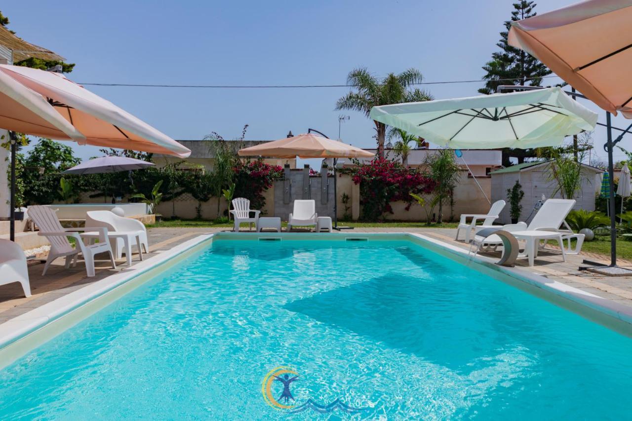 Villa Leonardo San Foca - Room, Pool & Restaurant Exteriör bild