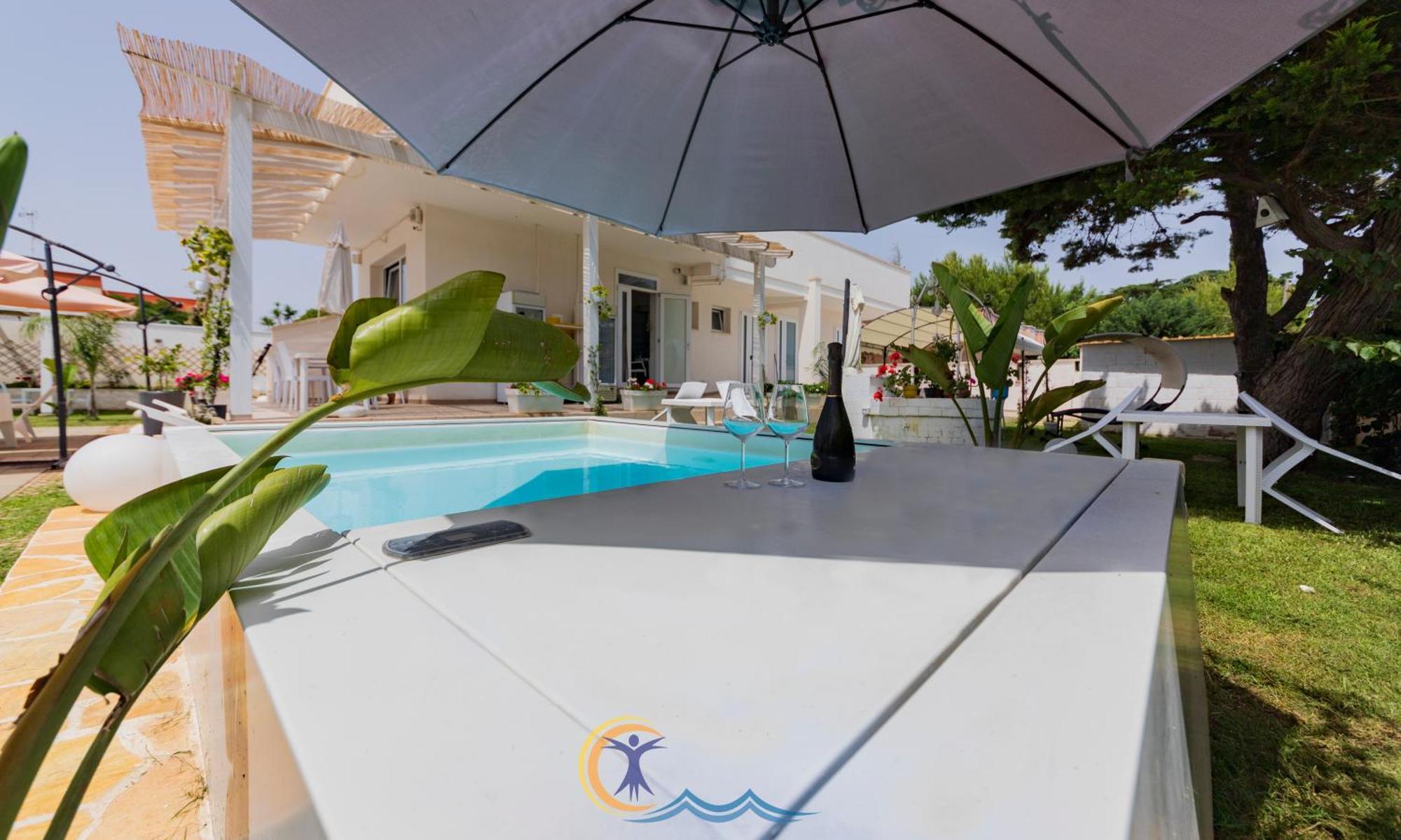 Villa Leonardo San Foca - Room, Pool & Restaurant Exteriör bild