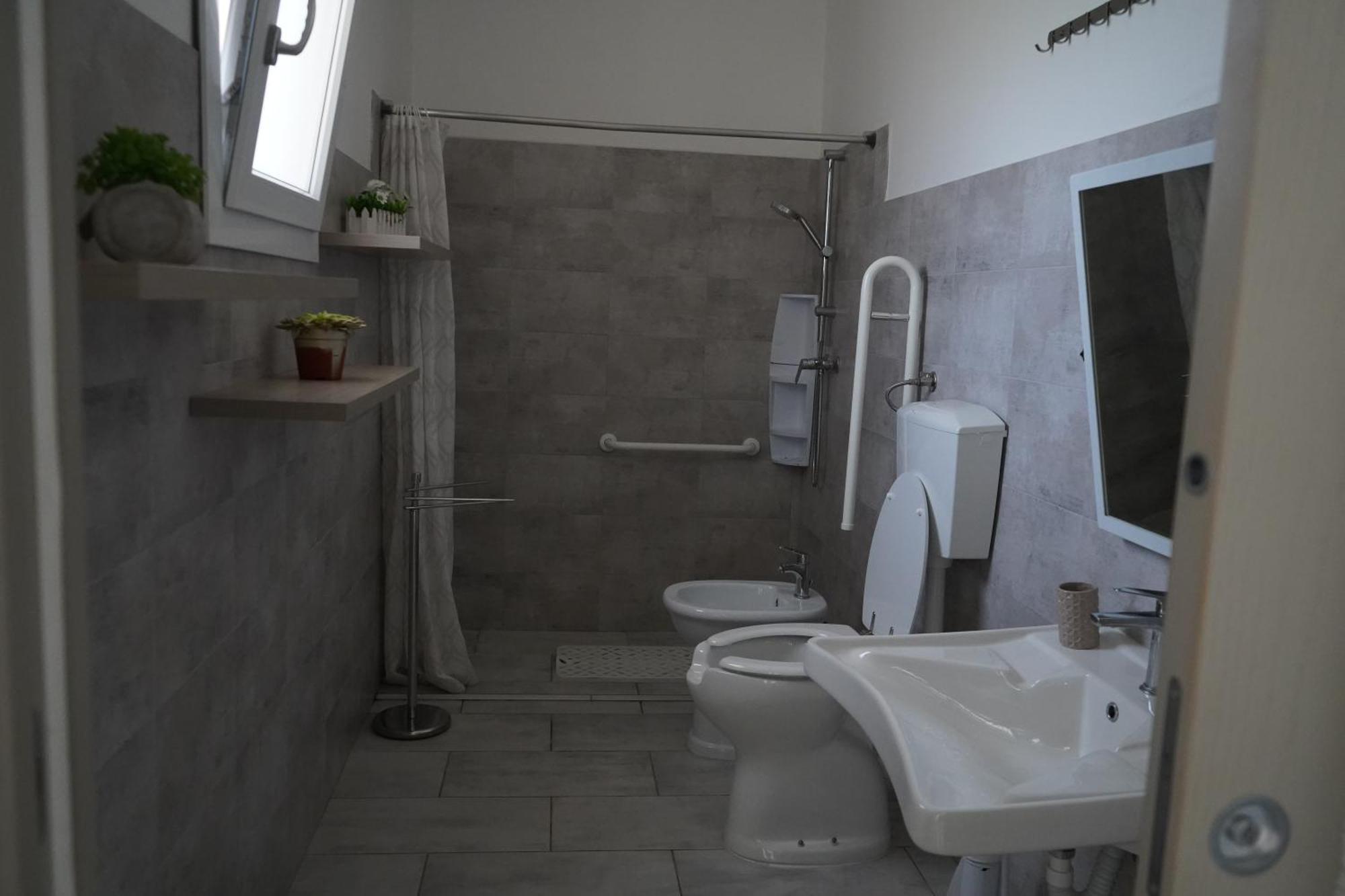 Villa Leonardo San Foca - Room, Pool & Restaurant Rum bild