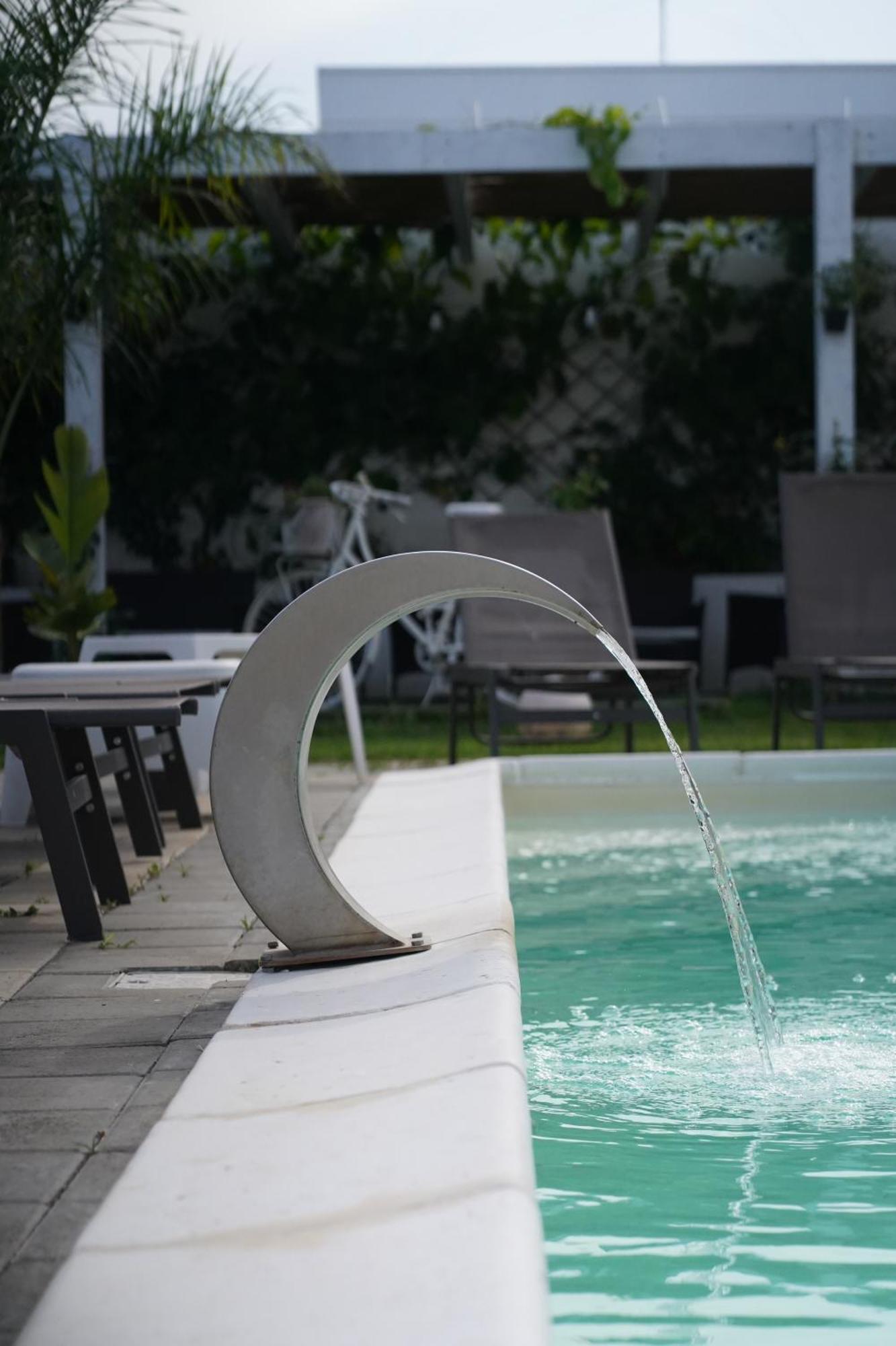 Villa Leonardo San Foca - Room, Pool & Restaurant Exteriör bild